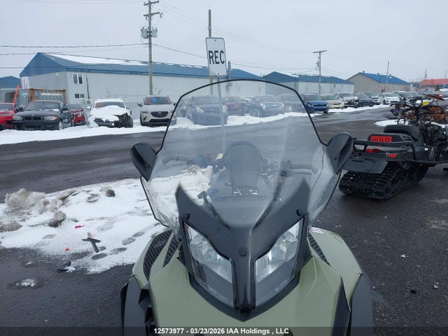 YH2SSRKE6KR000162 Skidoo Expedition