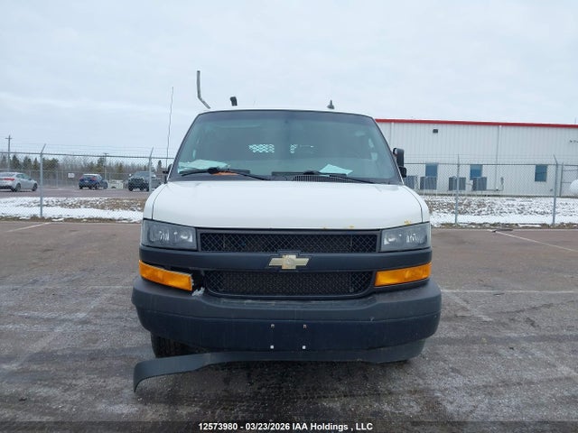 1GCWGAFP1J1214846 Chevrolet Express 2500 Work Van