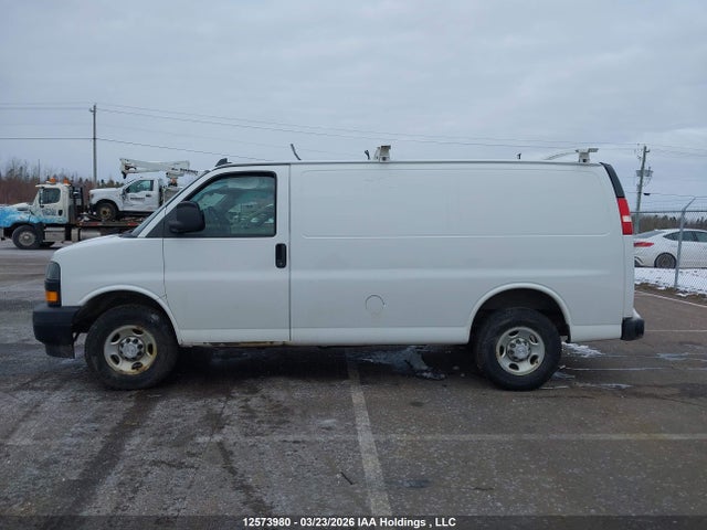 1GCWGAFP1J1214846 Chevrolet Express 2500 Work Van