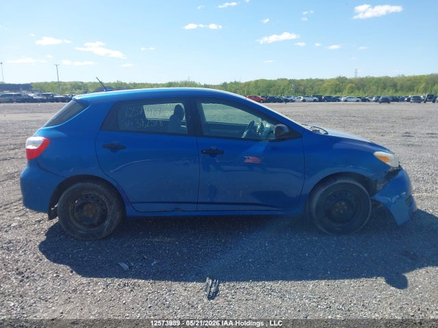 12573989 :رقم المزاد ، 2T1KU4EE0AC372518 vin ، 2010 Toyota Matrix مزاد بيع