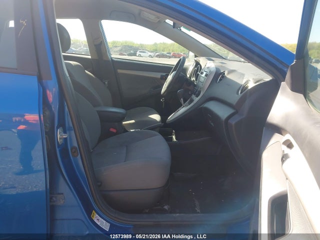 12573989 :رقم المزاد ، 2T1KU4EE0AC372518 vin ، 2010 Toyota Matrix مزاد بيع