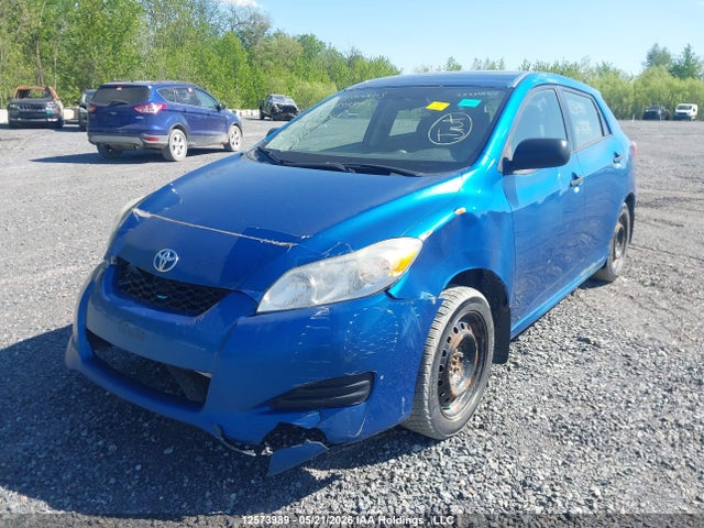 12573989 :رقم المزاد ، 2T1KU4EE0AC372518 vin ، 2010 Toyota Matrix مزاد بيع