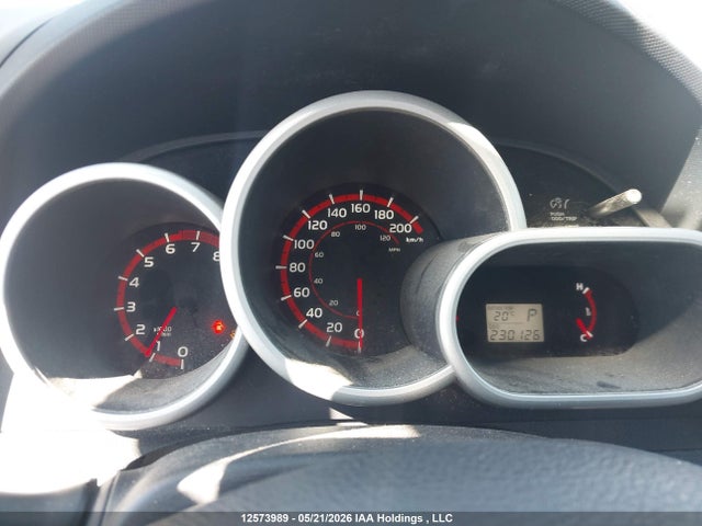 12573989 :رقم المزاد ، 2T1KU4EE0AC372518 vin ، 2010 Toyota Matrix مزاد بيع
