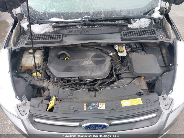1FMCU9GX7EUC39498 Ford ESCAPE SE