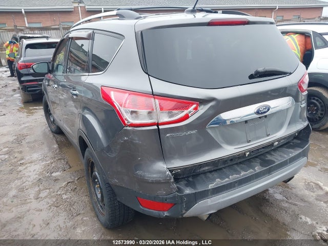 1FMCU9GX7EUC39498 Ford ESCAPE SE