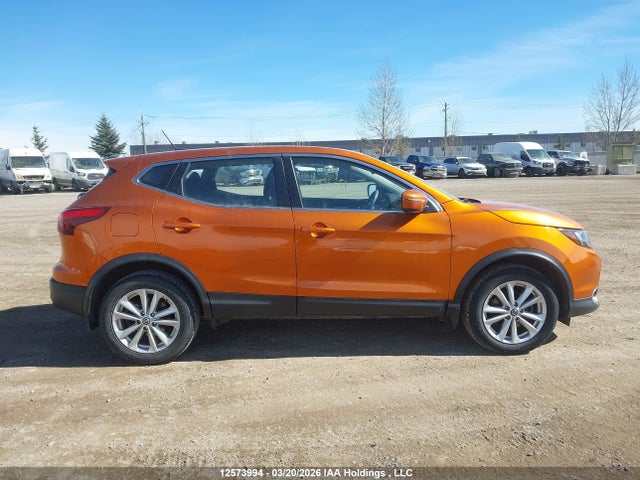 JN1BJ1CRXKW330835 Nissan Qashqai S/sl/sv
