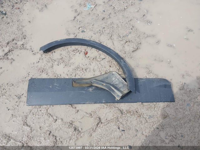 1FMCU9G98HUD22380 Ford ESCAPE SE
