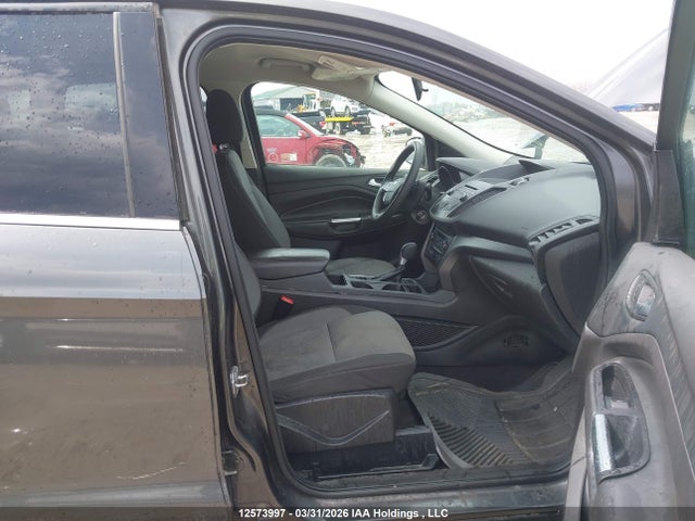 1FMCU9G98HUD22380 Ford ESCAPE SE