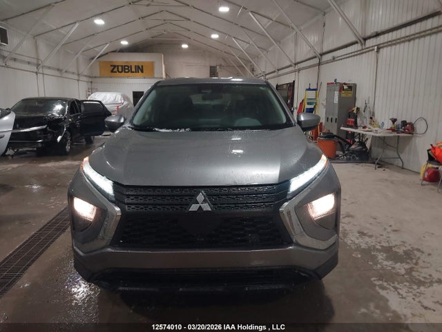JA4ATUAA4NZ602424 Mitsubishi Eclipse Cross Es