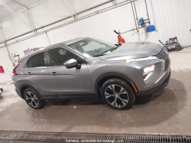JA4ATUAA4NZ602424 Mitsubishi Eclipse Cross Es