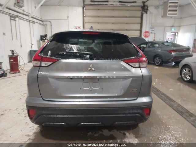 JA4ATUAA4NZ602424 Mitsubishi Eclipse Cross Es