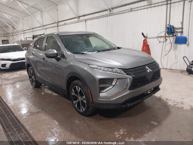 JA4ATUAA4NZ602424 Mitsubishi Eclipse Cross Es