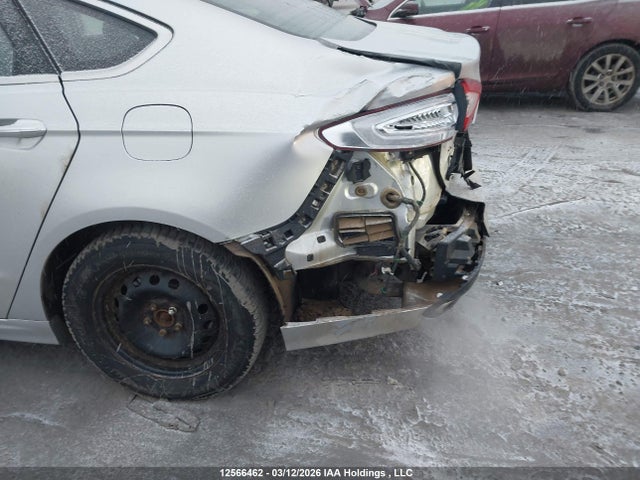 12566462 :رقم المزاد ، 3FA6P0T9XGR161259 vin ، 2016 Ford Fusion Se مزاد بيع