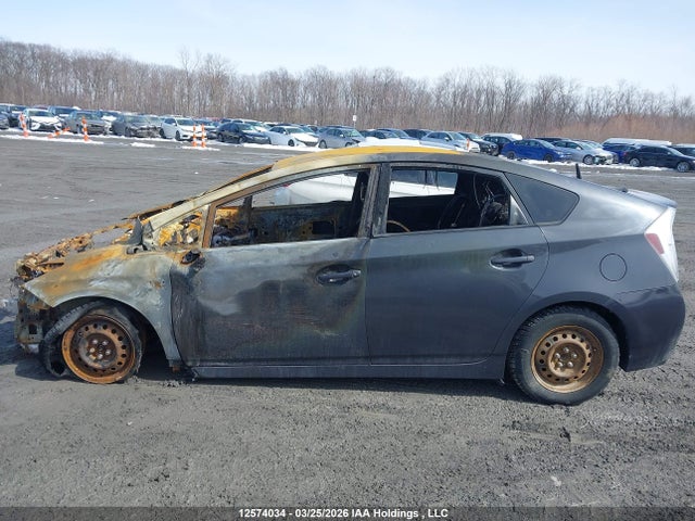 2014 Toyota Prius მანქანა იყიდება აუქციონზე, vin: JTDKN3DU4E0375745, აუქციონის ნომერი: 12574034