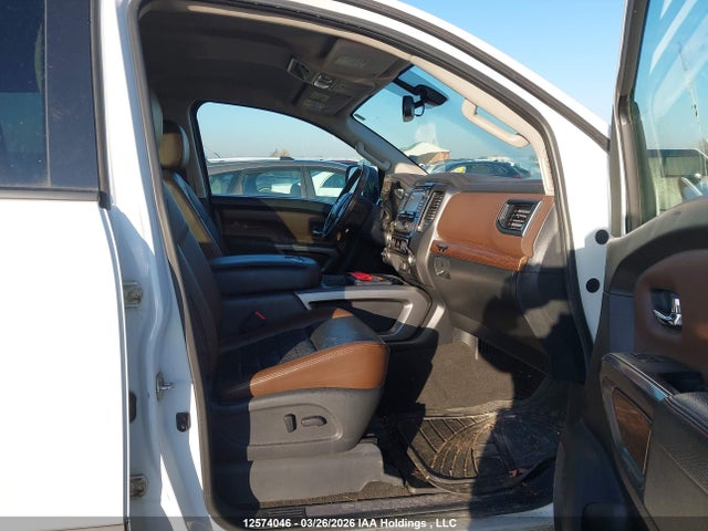 1N6BA1F49JN524819 Nissan Titan Xd Platinum Reserve/pro-4x/s/sv