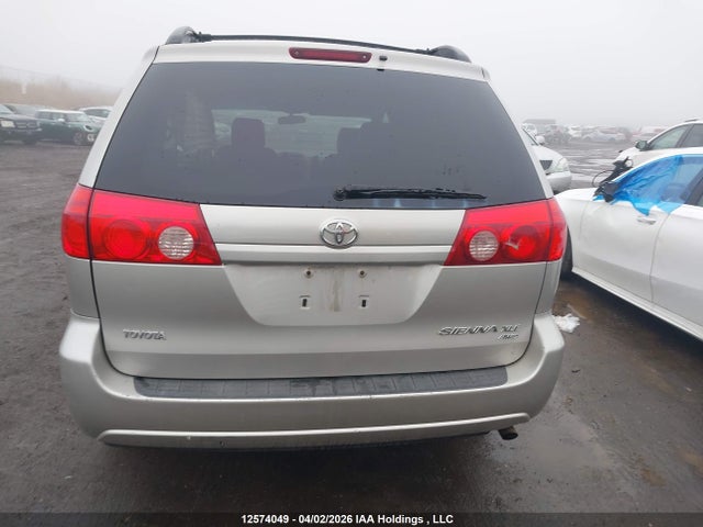 2008 Toyota Sienna Xle მანქანა იყიდება აუქციონზე, vin: 5TDBK22C28S016702, აუქციონის ნომერი: 12574049