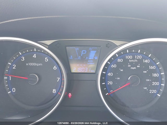 2011 Hyundai Tucson Gl მანქანა იყიდება აუქციონზე, vin: KM8JT3AC7BU217302, აუქციონის ნომერი: 12574050