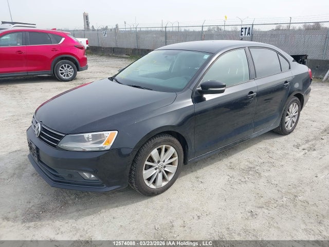 12574088 :رقم المزاد ، 3VWDA7AJ2FM341059 vin ، 2015 Volkswagen Jetta Tdi مزاد بيع