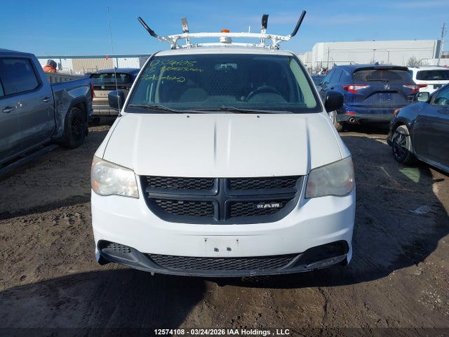 12574108 :رقم المزاد ، 2C4JRGAG8DR726442 vin ، 2013 Ram Tradesman مزاد بيع