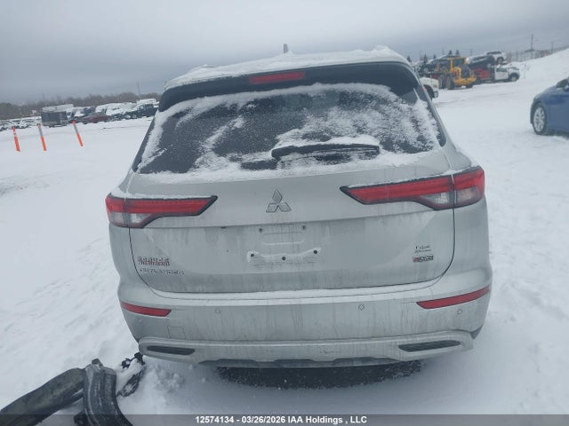12574134 :رقم المزاد ، JA4J4UA86NZ608171 vin ، 2022 Mitsubishi Outlander Le/le Premium/se/sel مزاد بيع