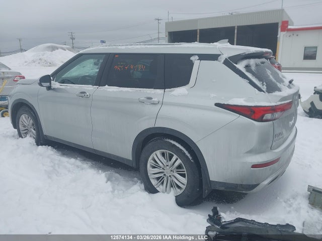 12574134 :رقم المزاد ، JA4J4UA86NZ608171 vin ، 2022 Mitsubishi Outlander Le/le Premium/se/sel مزاد بيع