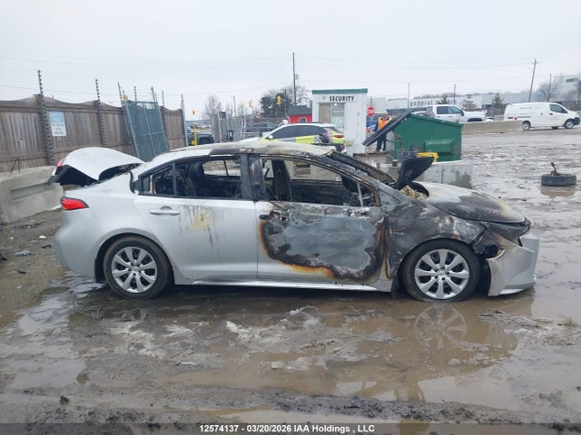 2020 Toyota Corolla Le მანქანა იყიდება აუქციონზე, vin: 5YFBPRBE5LP080388, აუქციონის ნომერი: 12574137