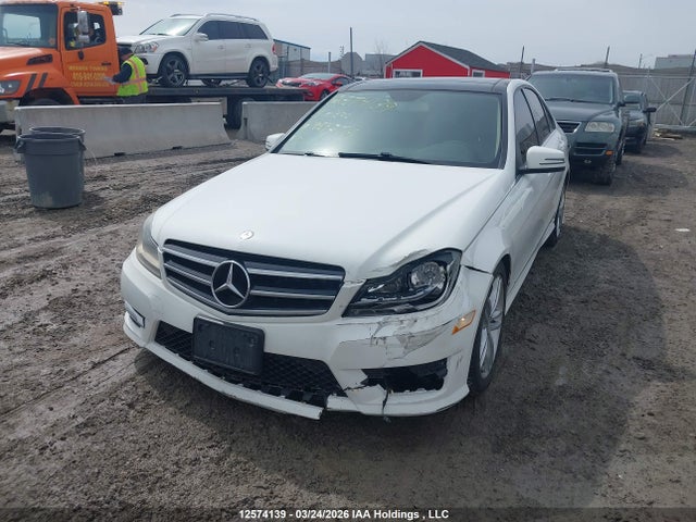 12574139 :رقم المزاد ، WDDGF8AB0EA964276 vin ، 2014 Mercedes-benz C 300 4matic مزاد بيع