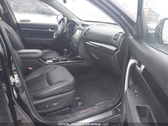 12574176 :رقم المزاد ، 5XYKWDA79FG562072 vin ، 2015 Kia Sorento Sx/sx Limited مزاد بيع