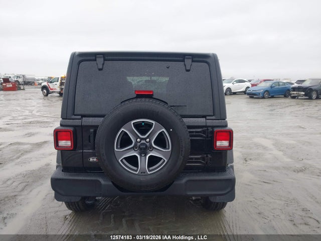 1C4HJXDN5MW731993 Jeep Wrangler Unlimited Sport