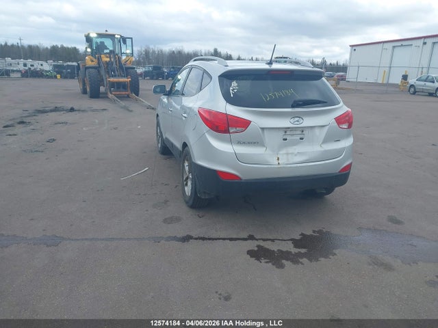 KM8JUCAG1EU865125 Hyundai TUCSON GLS