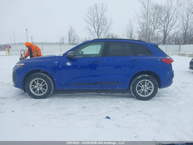 WA16AAGU3S2011288 Audi New Q5 2.0t Technik