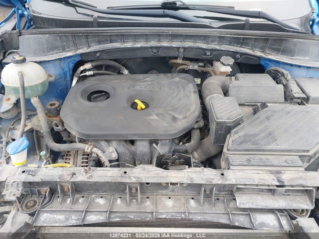 KM8J3CA45HU251594 Hyundai TUCSON SE