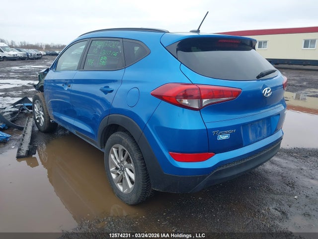 KM8J3CA45HU251594 Hyundai TUCSON SE