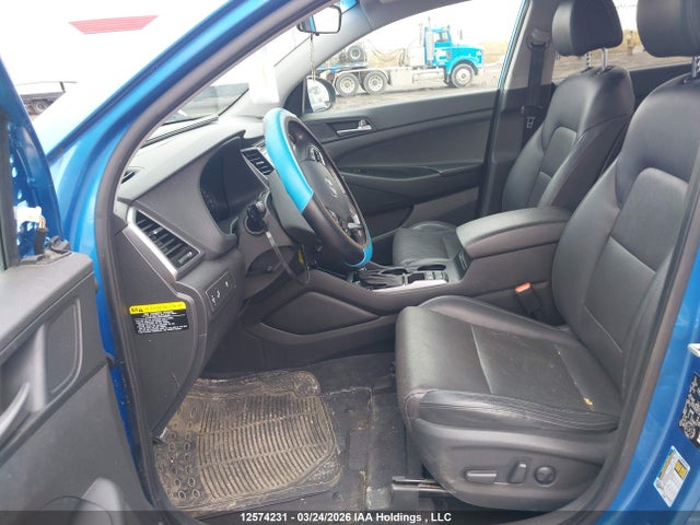 KM8J3CA45HU251594 Hyundai TUCSON SE