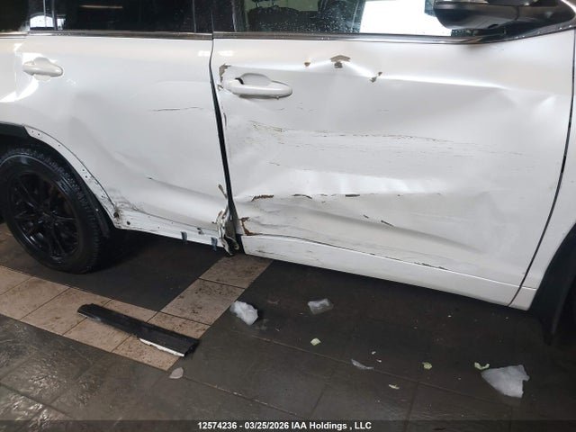 12574236 :رقم المزاد ، 5TDDKRFH8GS336371 vin ، 2016 Toyota Highlander Limited/ltd Platinum مزاد بيع