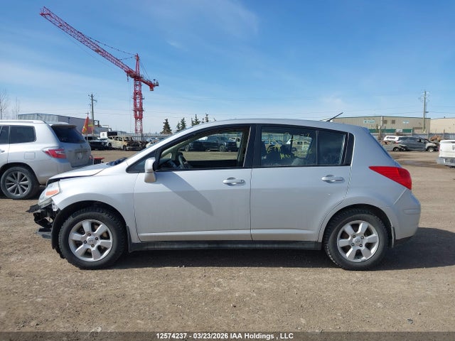 2010 Nissan Versa 1.8s მანქანა იყიდება აუქციონზე, vin: 3N1BC1CP3AL389173, აუქციონის ნომერი: 12574237