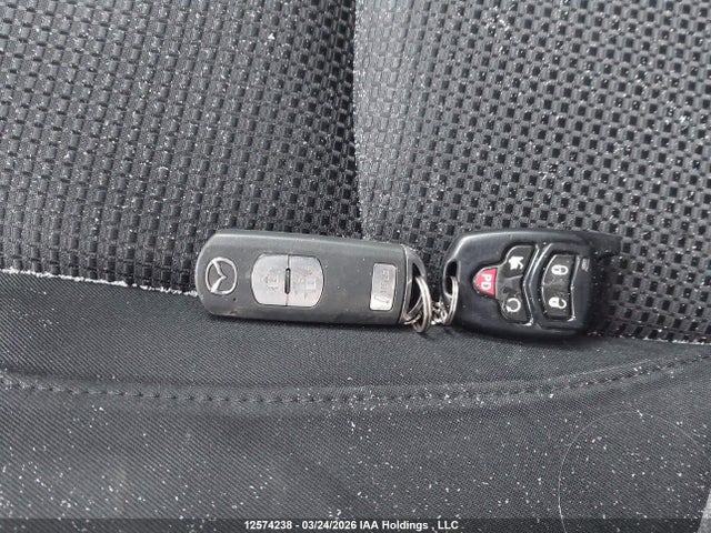 JM1BN1L75H1107544 Mazda 3 TOURING