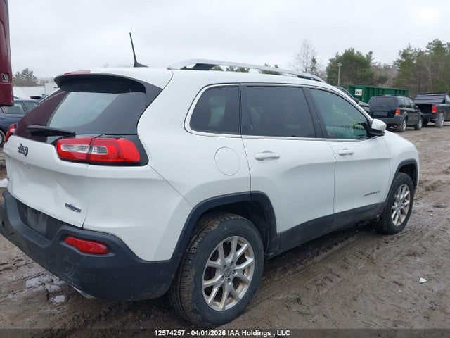 12574257 :رقم المزاد ، 1C4PJMCS3HW627963 vin ، 2017 Jeep Cherokee Latitude مزاد بيع