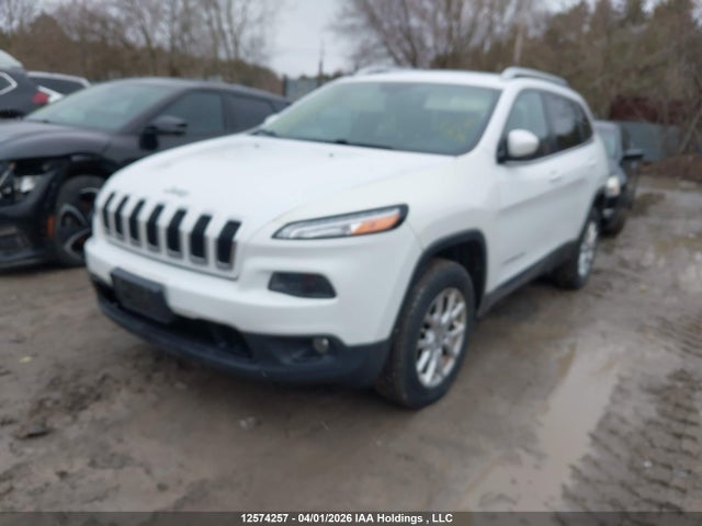 12574257 :رقم المزاد ، 1C4PJMCS3HW627963 vin ، 2017 Jeep Cherokee Latitude مزاد بيع