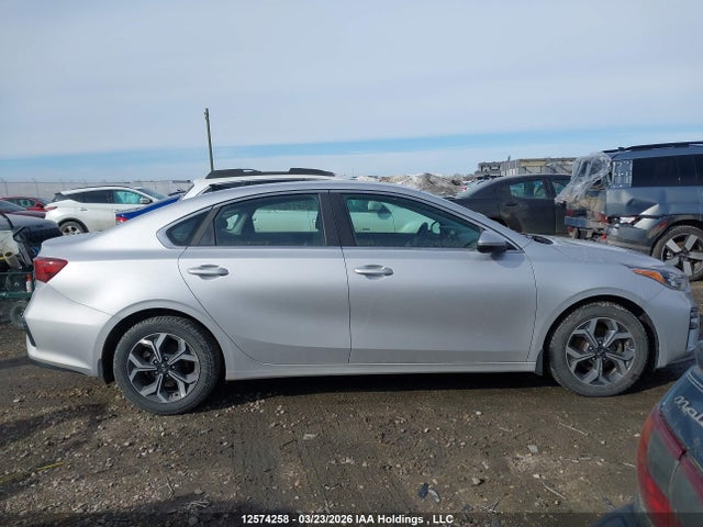 3KPF54AD9KE057215 KIA Forte Ex/ex Limited/ex Premium/ex+