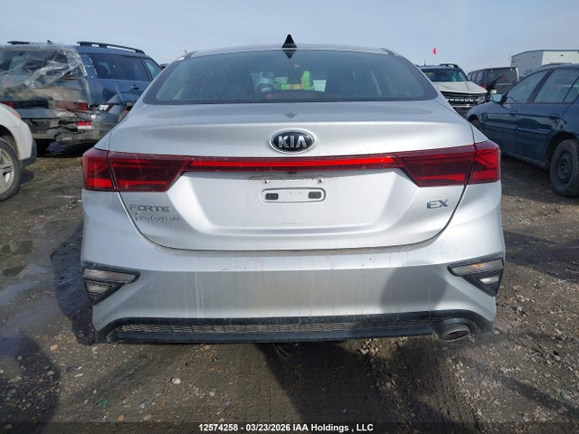 3KPF54AD9KE057215 KIA Forte Ex/ex Limited/ex Premium/ex+