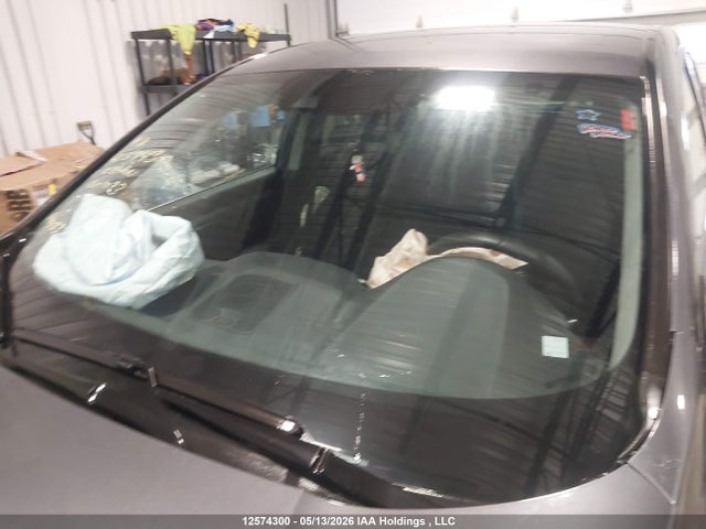 2HKRW1H23NH001073 Honda CR-V LX