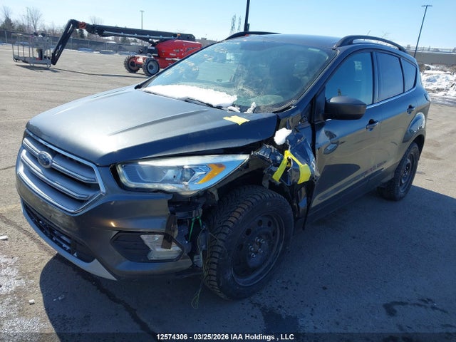 1FMCU0GD7HUE19117 Ford ESCAPE SE