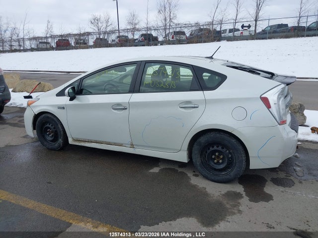 12574313 :رقم المزاد ، JTDKN3DP2D3032875 vin ، 2013 Toyota Prius Plug-in مزاد بيع