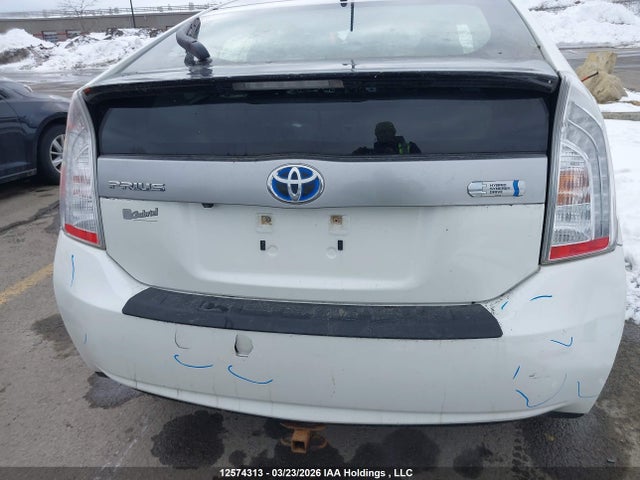 12574313 :رقم المزاد ، JTDKN3DP2D3032875 vin ، 2013 Toyota Prius Plug-in مزاد بيع