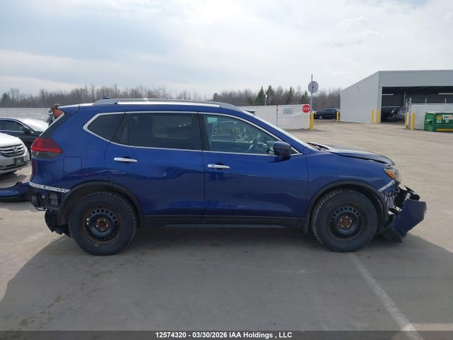 5N1AT2MV8JC852072 Nissan Rogue