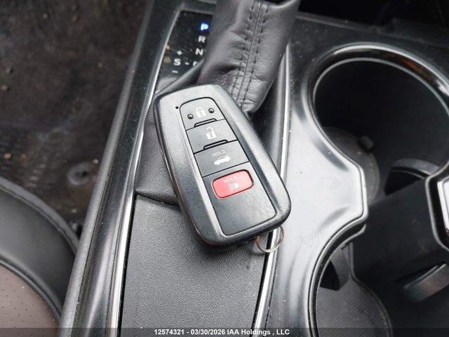 4T1B11HK8KU780242 Toyota CAMRY LE