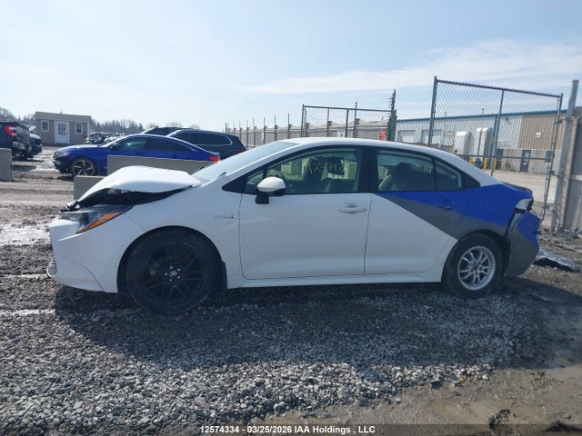 12574334 :رقم المزاد ، JTDBAMDE8MJ026185 vin ، 2021 Toyota Corolla Base W/li Battery/hybrid مزاد بيع