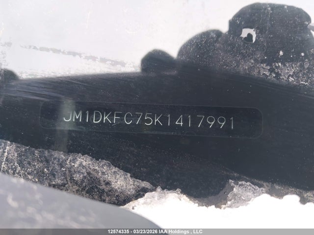 JM1DKFC75K1417991 Mazda CX-3