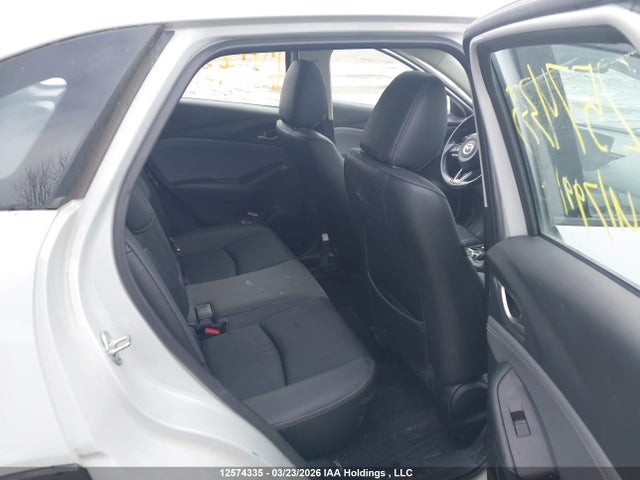 JM1DKFC75K1417991 Mazda CX-3